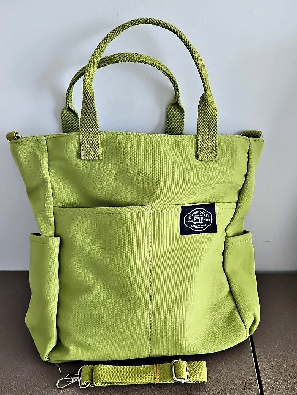 Hedgren Tote Bag in Green Like New